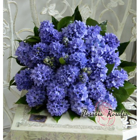 Buchet 25 zambile
