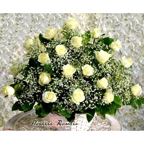 Cos 20 trandafiri albi