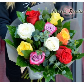 Buchet 9 trandafiri multicolori