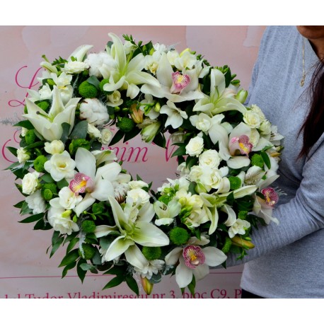 Coronita cu orhidee albe