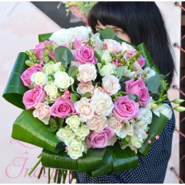 Buchet cu miniroze Laura