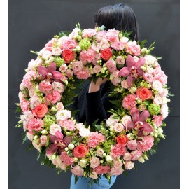 Coroana cu orhidee roz