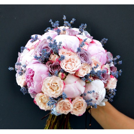 Buchet cu bujori Larisa