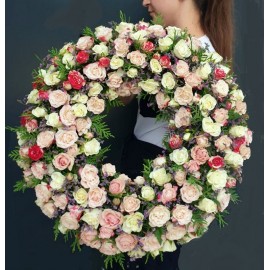 Coronita cu miniroze