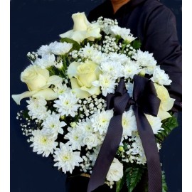 Jerba cu trandafiri si crizanteme