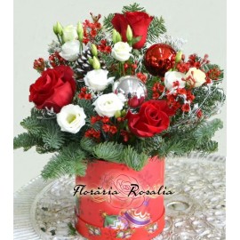 Cutie cu trandafiri si eustoma